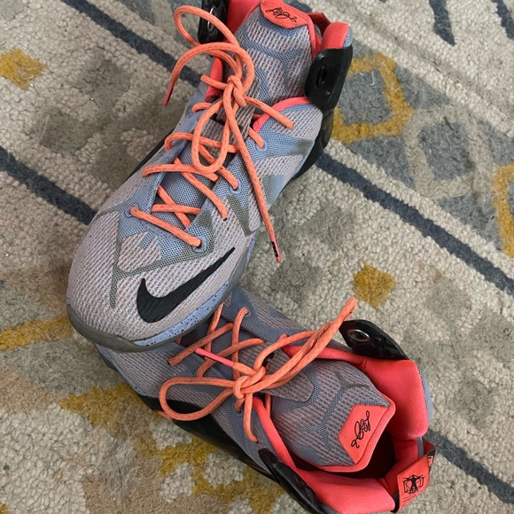 Nike 2015 Lebron James XII Easter Aluminium Sunset Glow 684593-488 - Picture 2 of 2